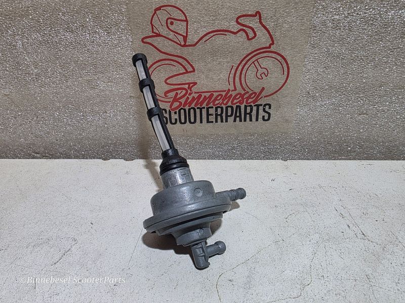 Benzinhahn 15mm Stecksystem Unterdruck Aprilia SR 50 Gulliver Amico Area etc
