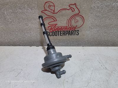 Benzinhahn 15mm Stecksystem Unterdruck Aprilia SR 50 Gulliver Amico Area etc Benzinhahn 15mm Stecksystem Unterdruck Aprilia SR 50 Gulliver Amico Area etc