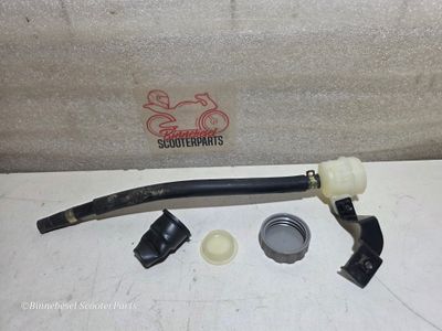 Bremsflüssigkeitsbehälter Kawasaki GPZ 500s EX500D Hinterradbremse Komplett +Deckel +Membrane 430781080 430261077 430281065 Bremsflüssigkeitsbehälter Kawasaki GPZ 500s EX500D Hinterradbremse Komplett +Deckel +Membrane 430781080 430261077 430281065