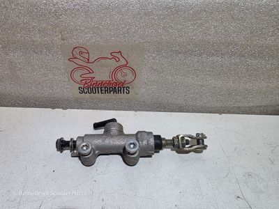 Bremszylinder Kawasaki GPZ 500s EX500D Hinten 430150133