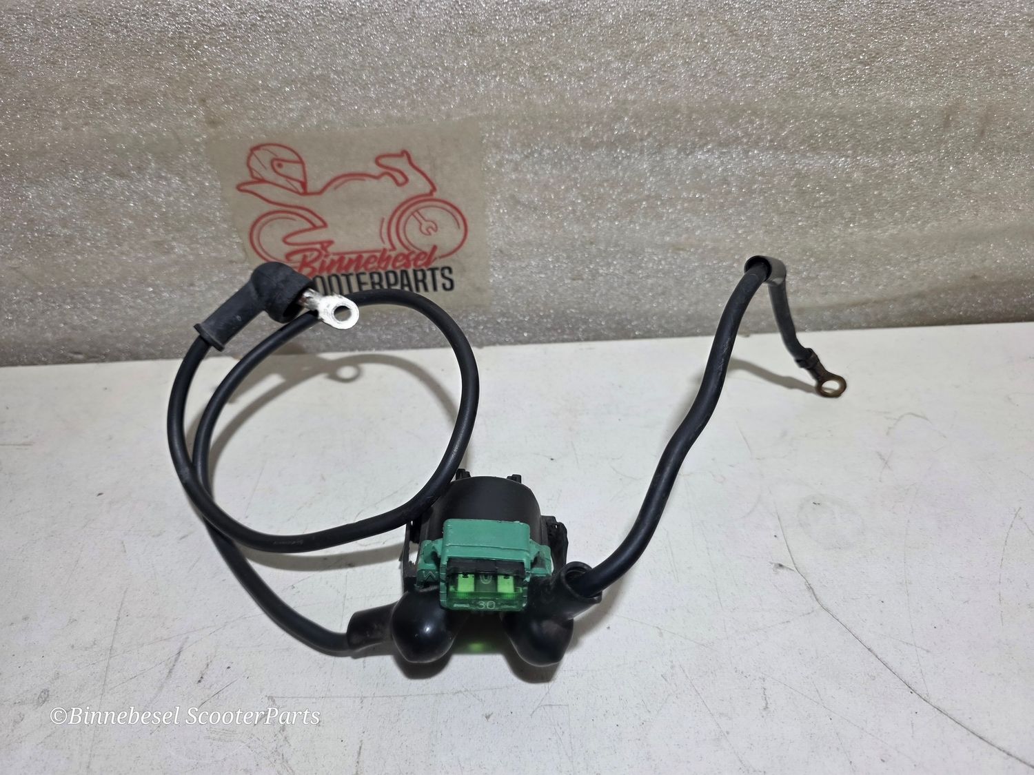 Anlasser-Relais Kawasaki GPZ 500s EX500D 270100778 Magnetschalter +Gummi 921611720 Anlasser-Relais Kawasaki GPZ 500s EX500D 270100778 Magnetschalter +Gummi 921611720