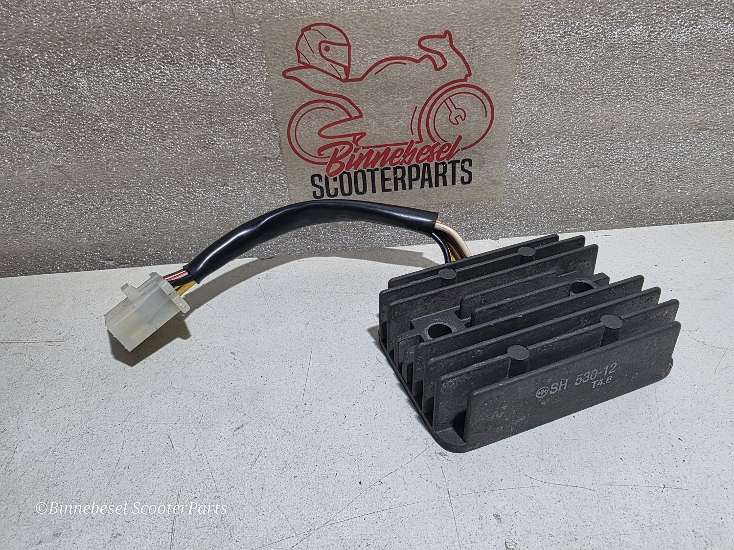 Spannungsregler Kawasaki GPZ 500s EX500D SH530-12 210661030 Regler Regulator Voltage Spannungsregler Kawasaki GPZ 500s EX500D SH530-12 210661030 Regler Regulator Voltage
