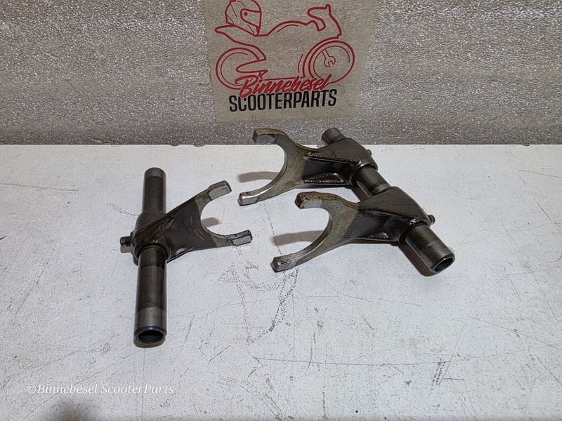 Schaltgabeln Suzuki VX 800 VS51B Komplett 25211-38A02-000 + 25221-38A01-000 + 25411-38A00-000
