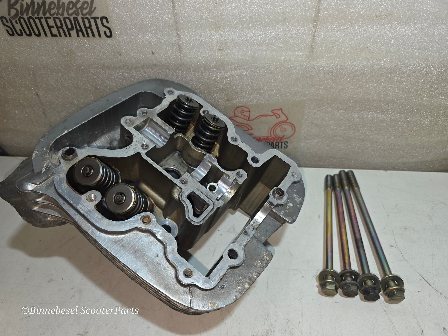 Zylinderkopf Suzuki VX 800 VS51B Vorderer Zylinder Komplett +Ventile
