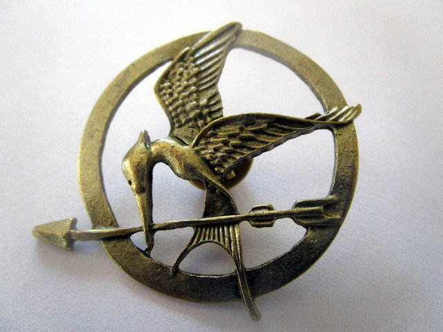 Gold Jay Pin / Brooch