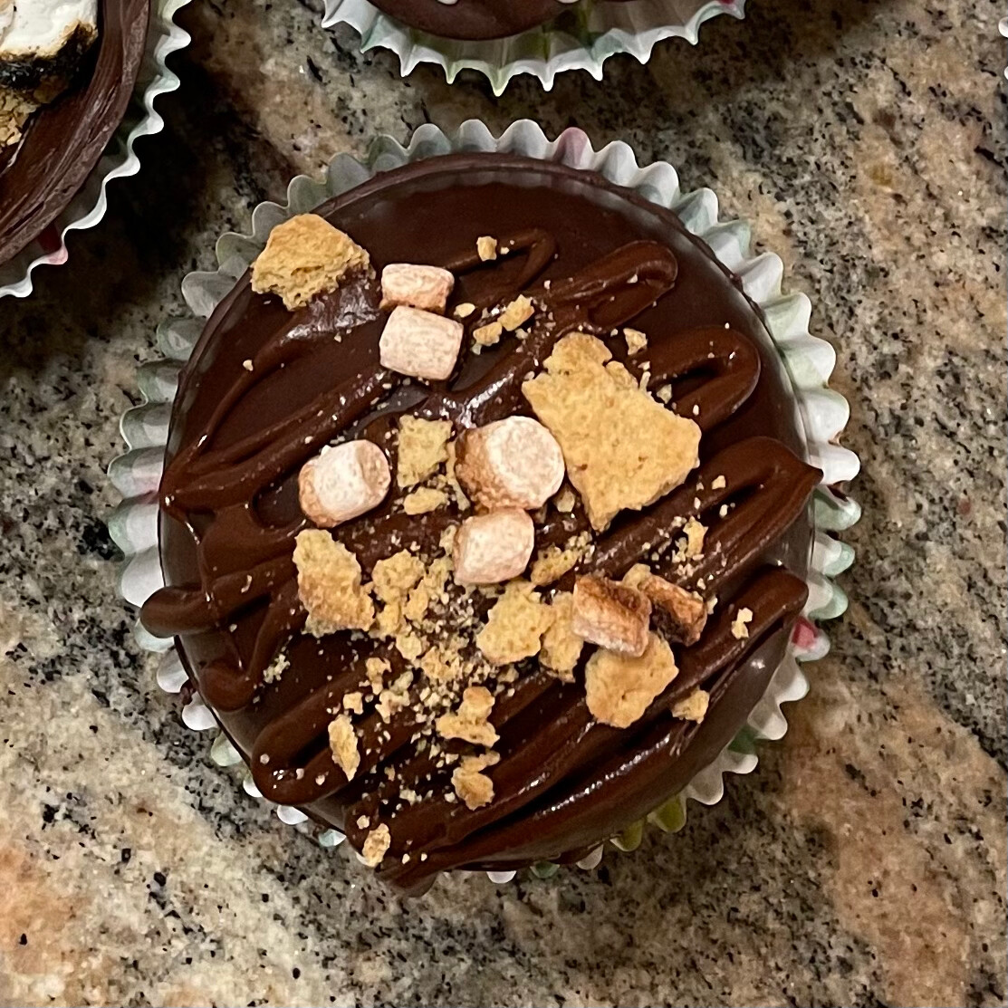 S&#39;mores Hot Cocoa Bomb