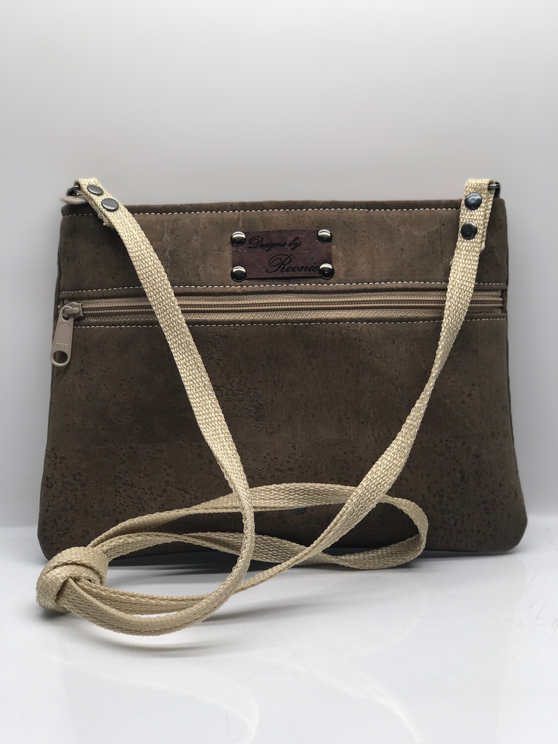 Casey pouch