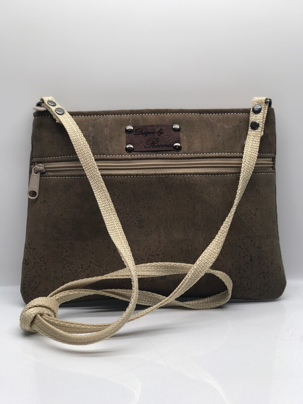Casey pouch