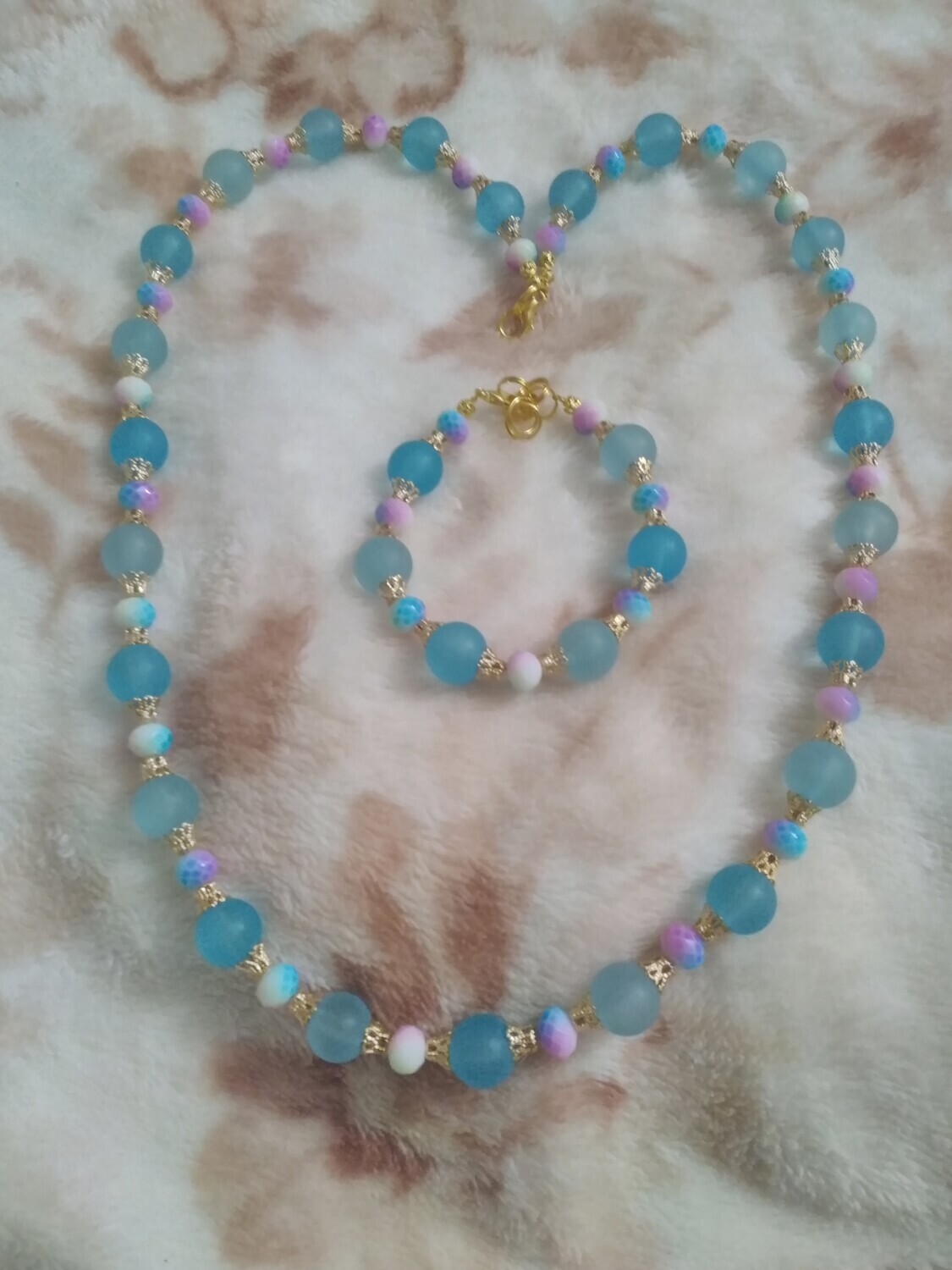 TURQUOISE BEADED JEWELRY SET