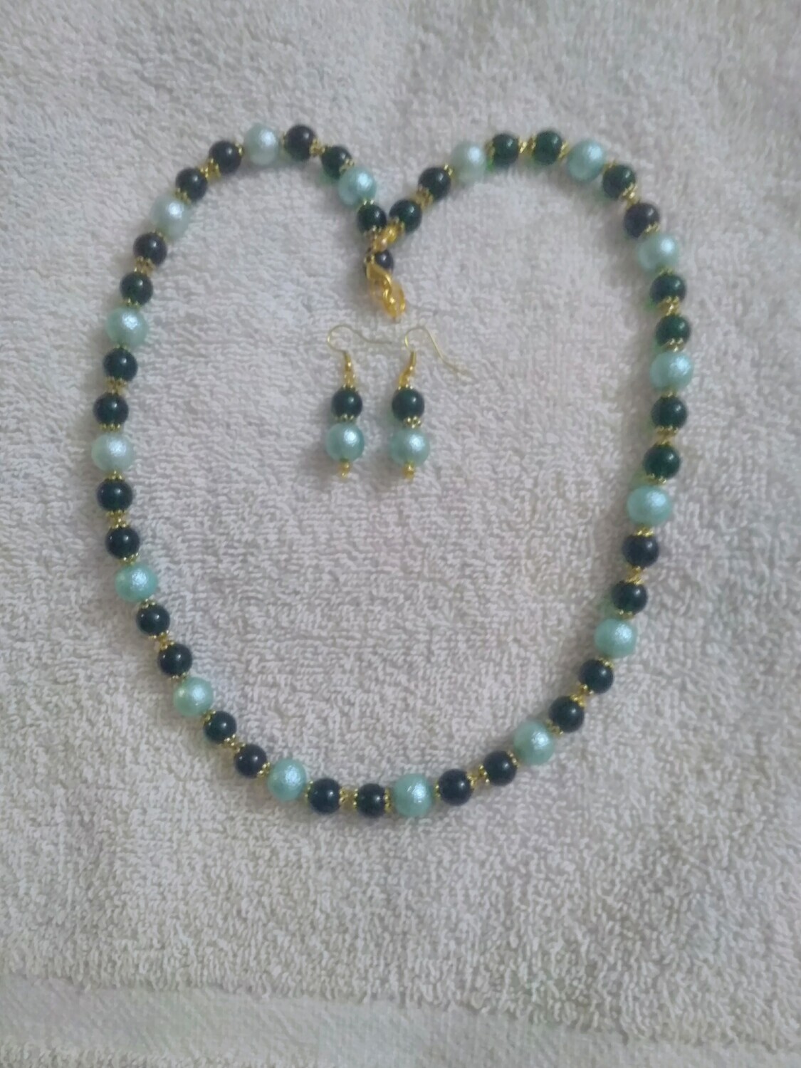 Green Beaded Jewelry Set