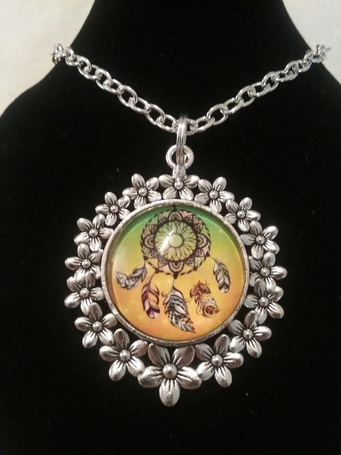 DREAMCATCHER PENDANT NECKLACE