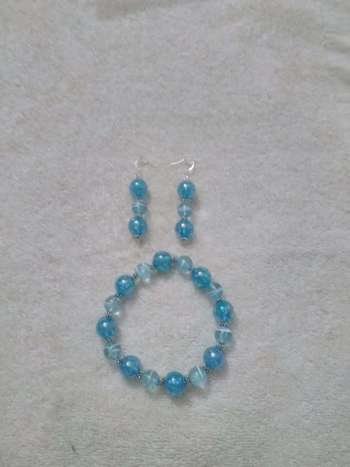 TURQUOISE BEADED JEWELRY SET