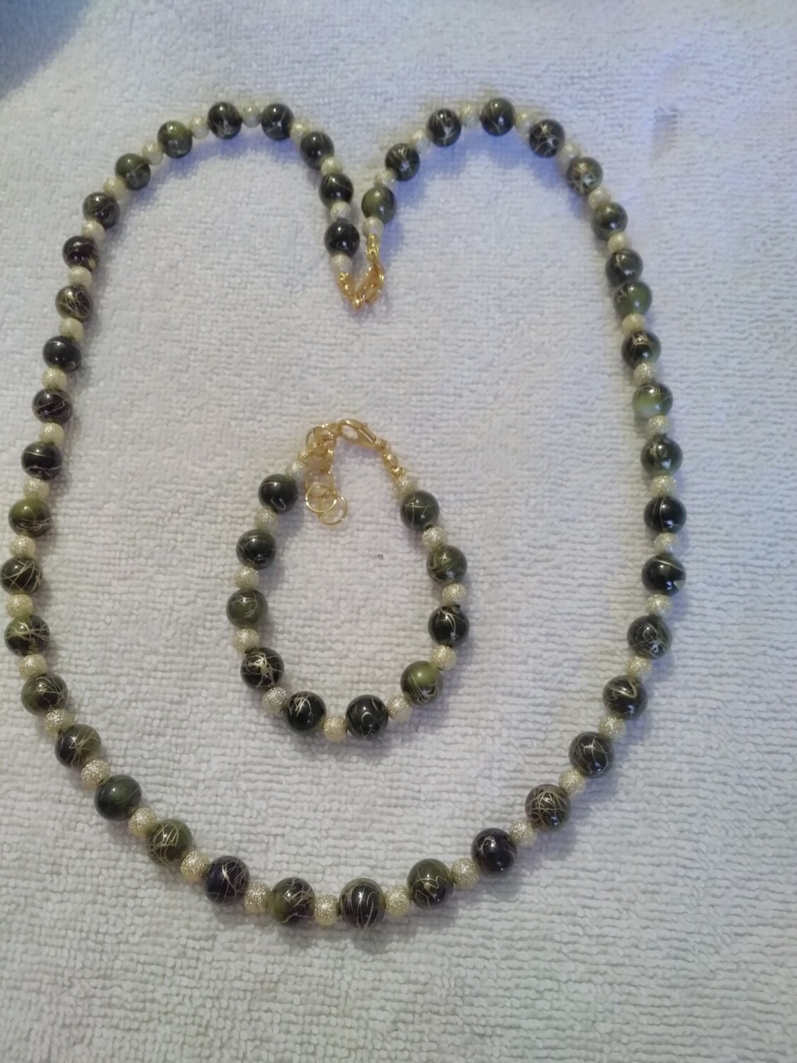 Green Beaded Jewelry Set