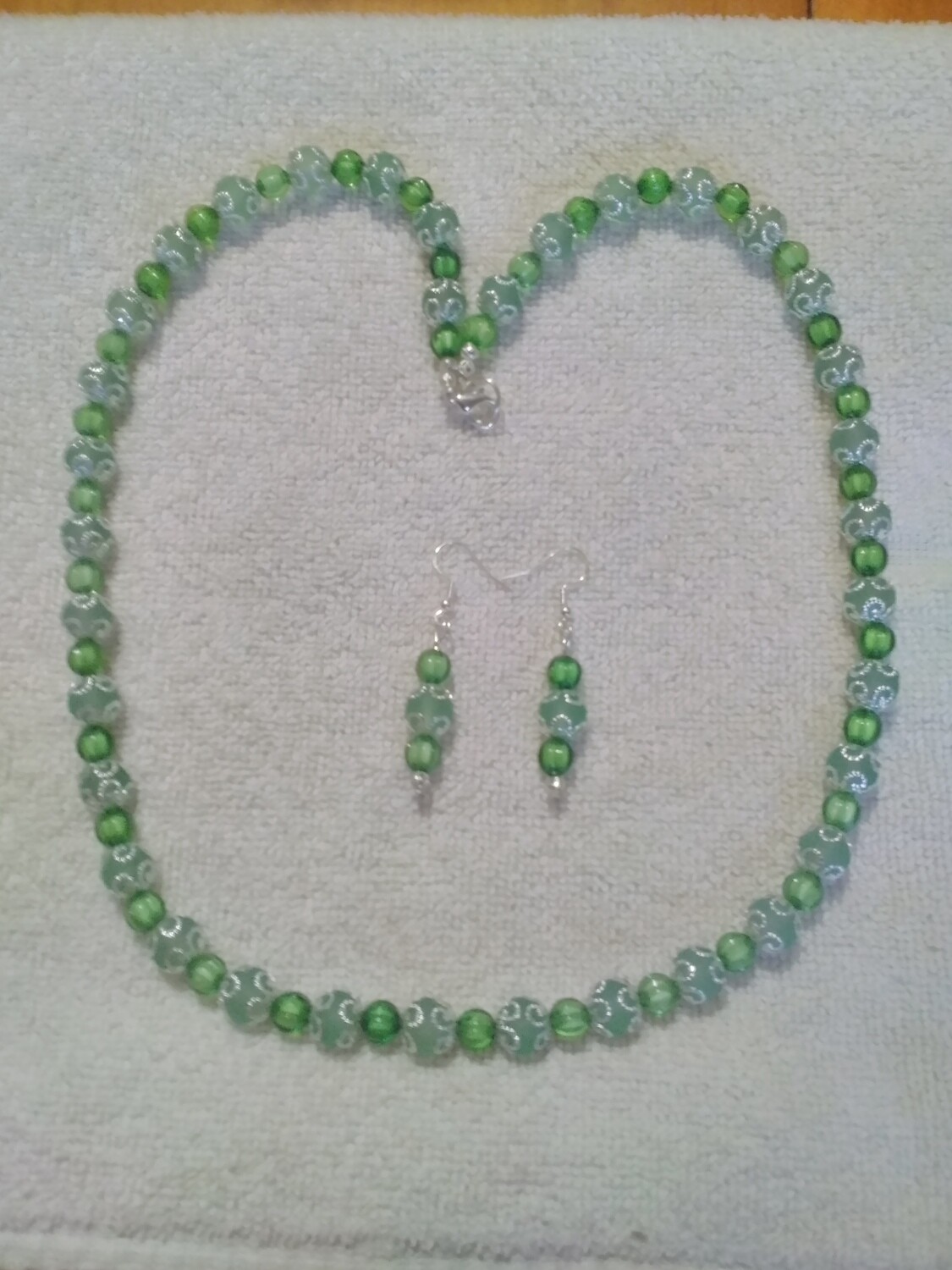 Green Beaded Jewelry Set