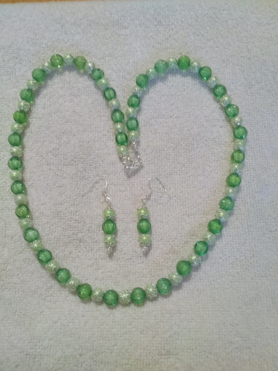 Green Beaded Jewelry Set
