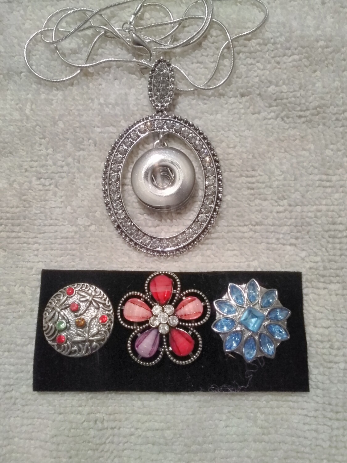 Snap Button Oval Pendant Necklace Set