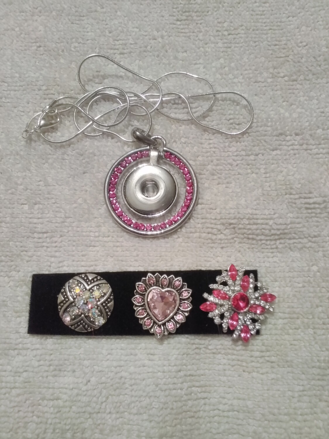 Snap Button Circle Pendant Necklace Set