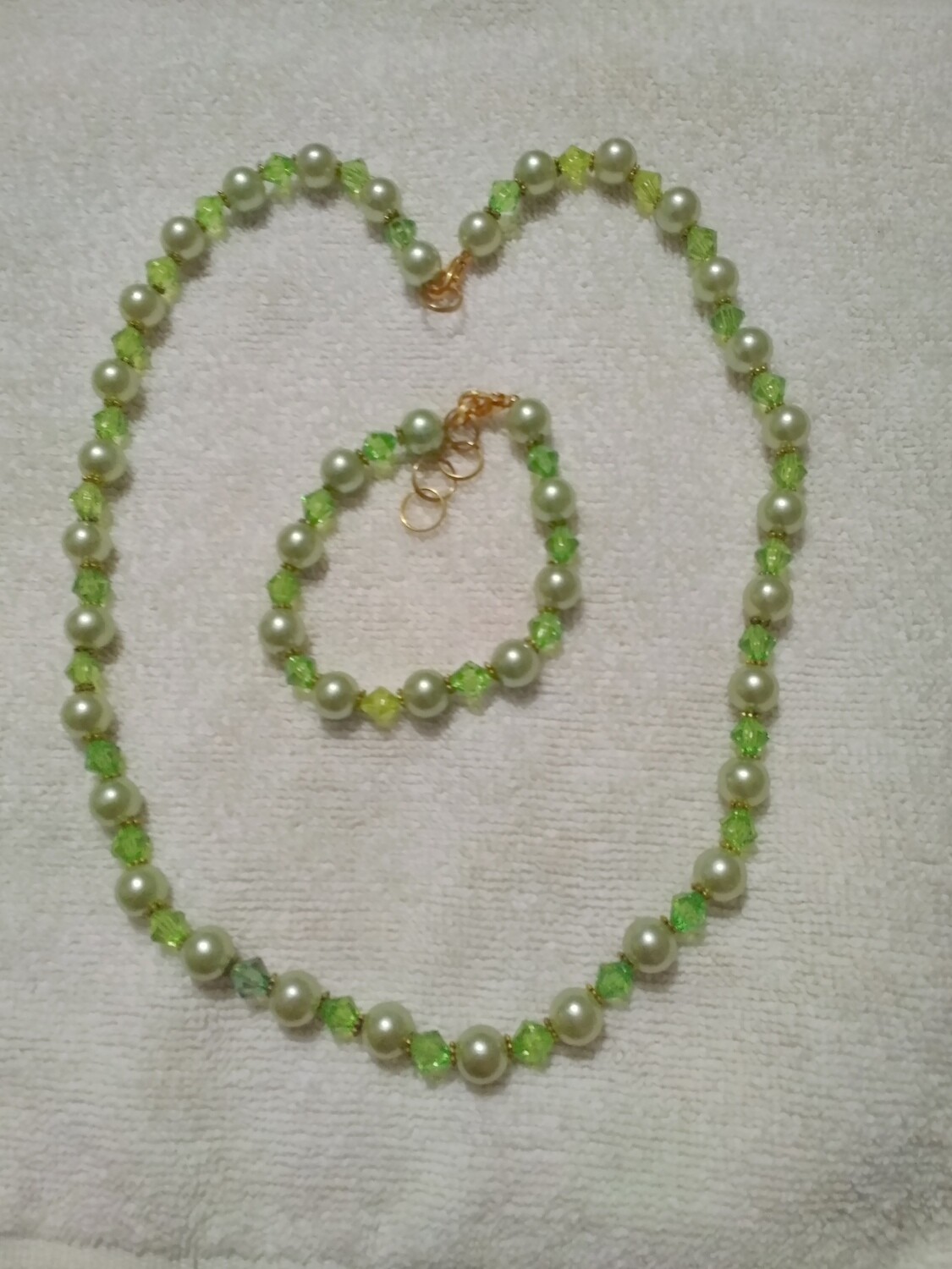 Green Beaded Jewelry Set