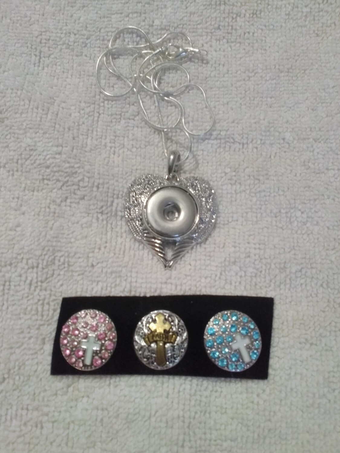 Angel Wings Pendant Snap Button Necklace