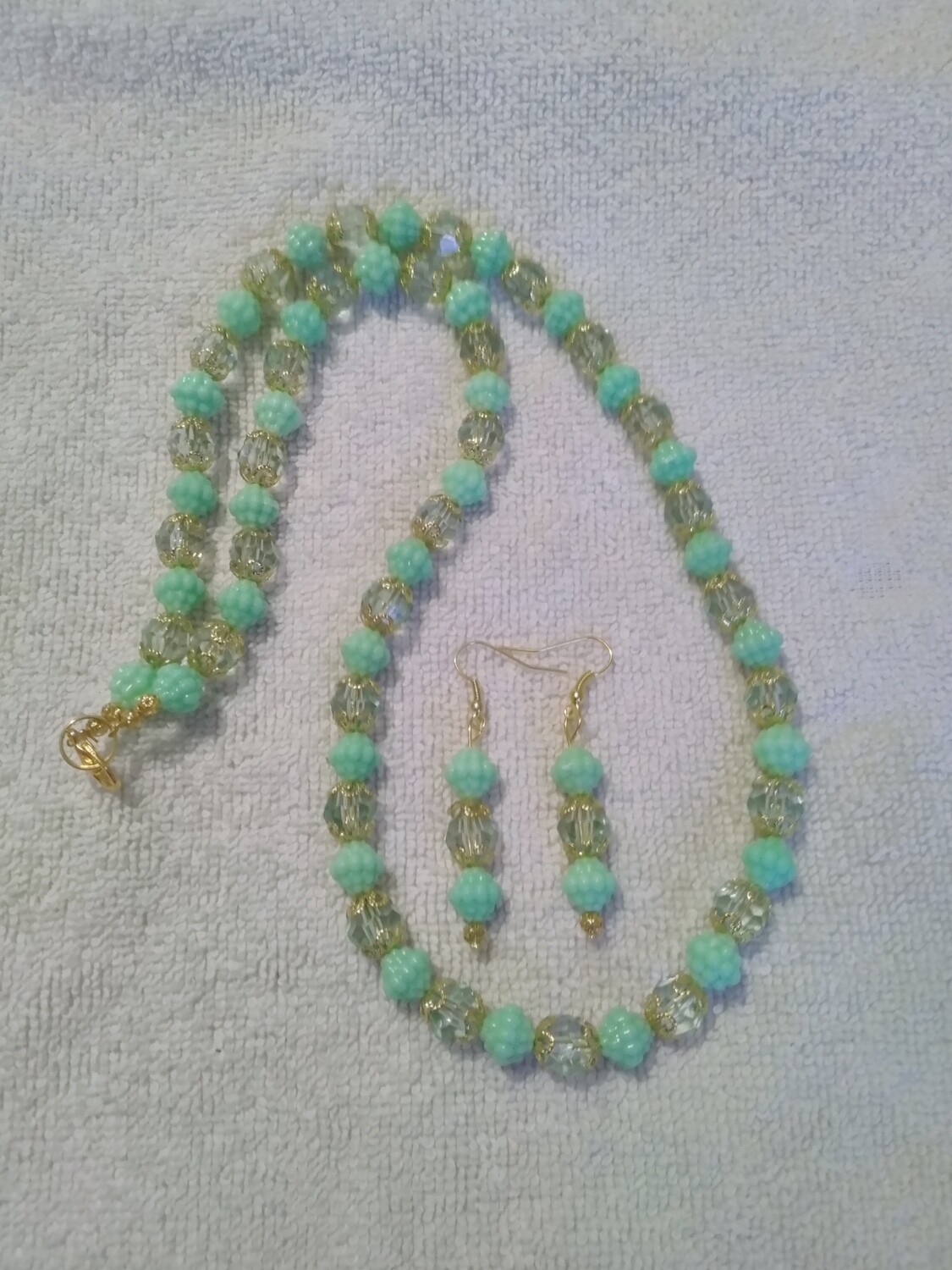 Green Beaded Jewelry Set