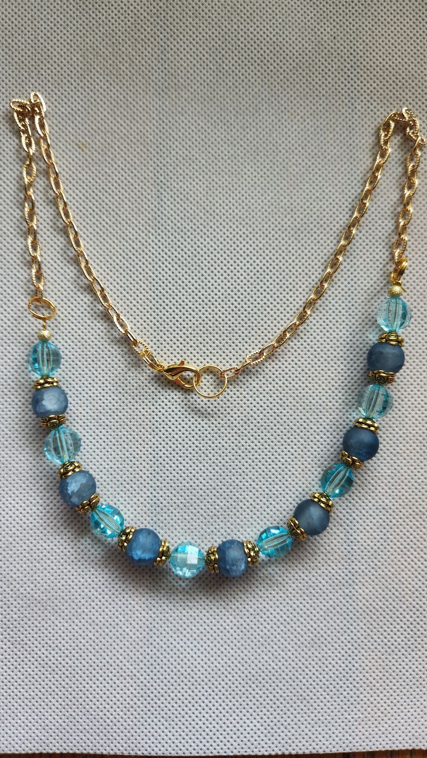 TURQUOISE BEADED NECKLACE