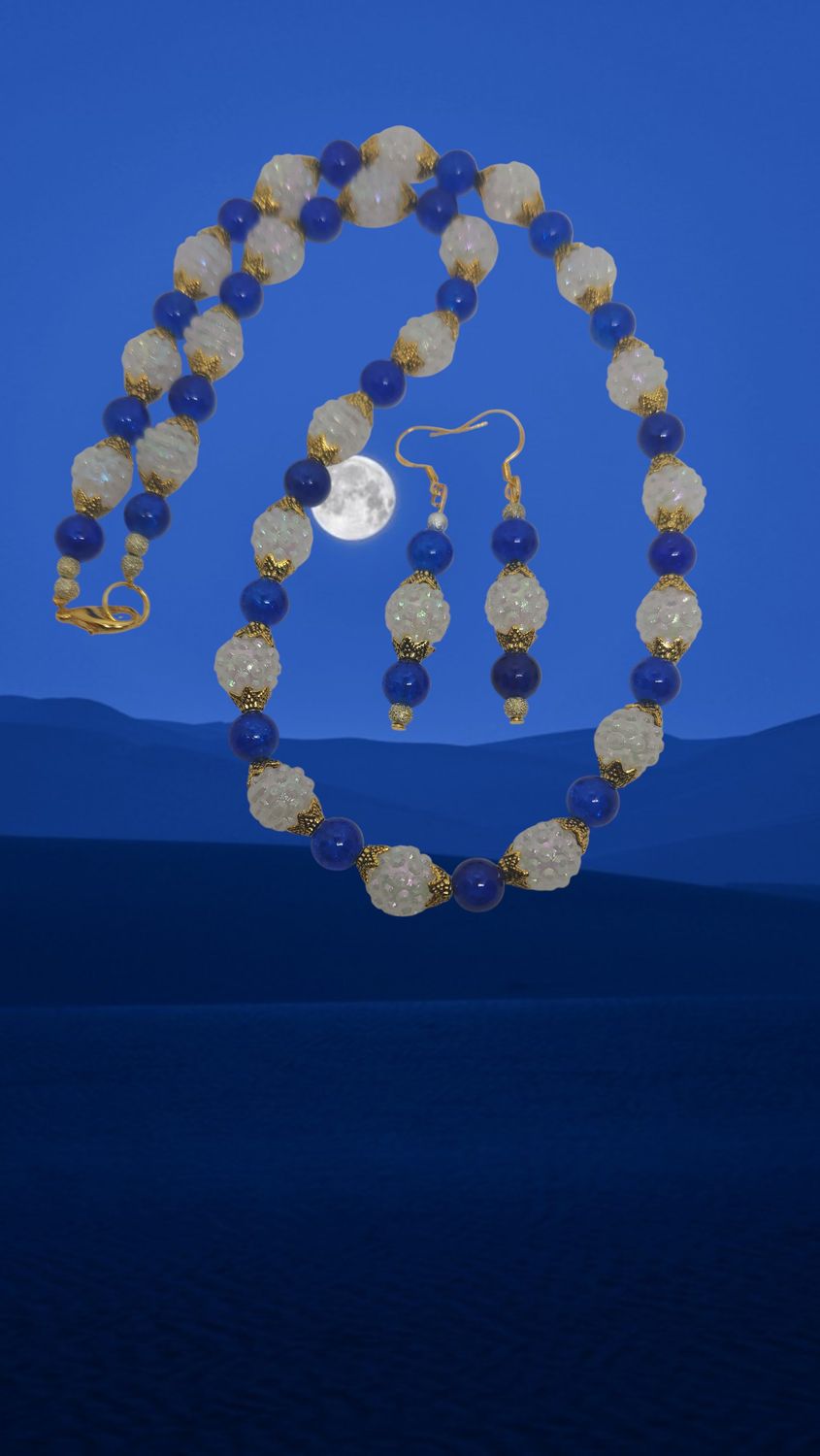 BLUE &amp; WHITE BEADED JEWELRY SET