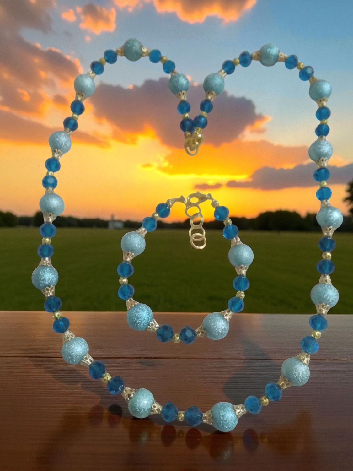 TURQUOISE BEADED JEWELRY SET