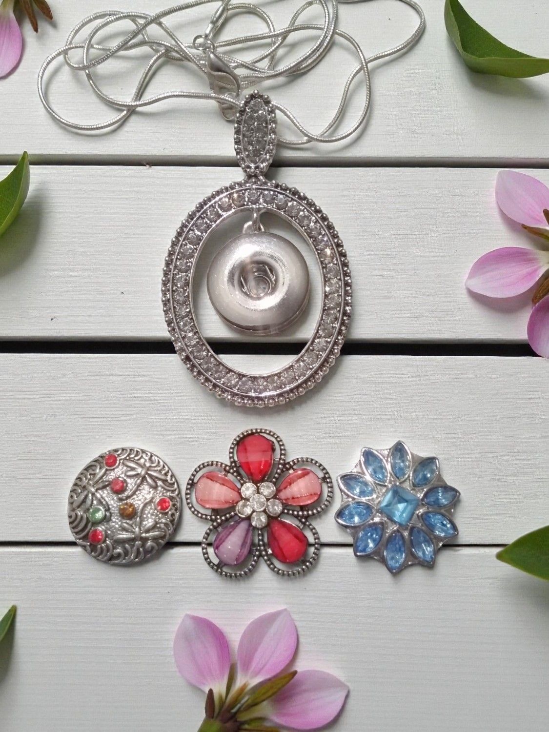 Snap Button Oval Pendant Necklace Set