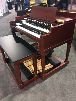 Viscount Legend Organs / '70s Piano