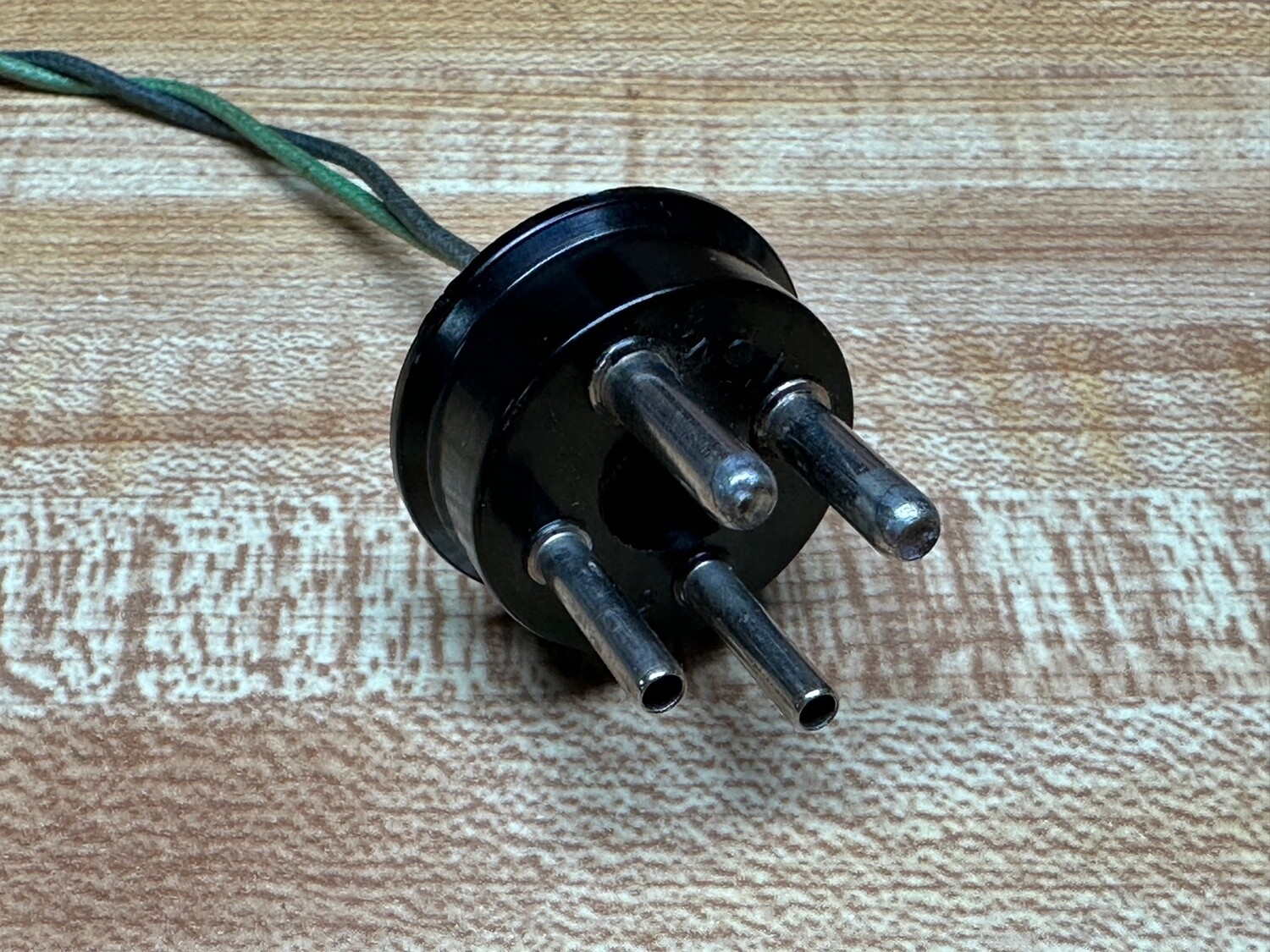 4 Pin Male Plug Connector