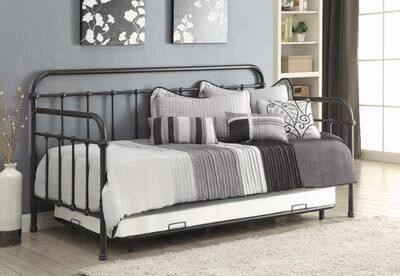 DAYBEDS/TRUNDLES