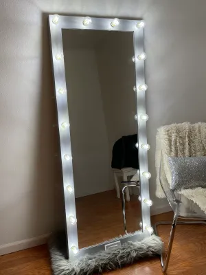 FLOOR MIRROR WITH LIGTHS