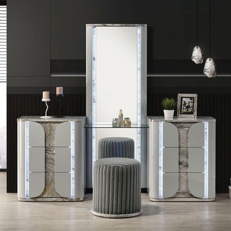 LUXURY VANITY WITH STOOL