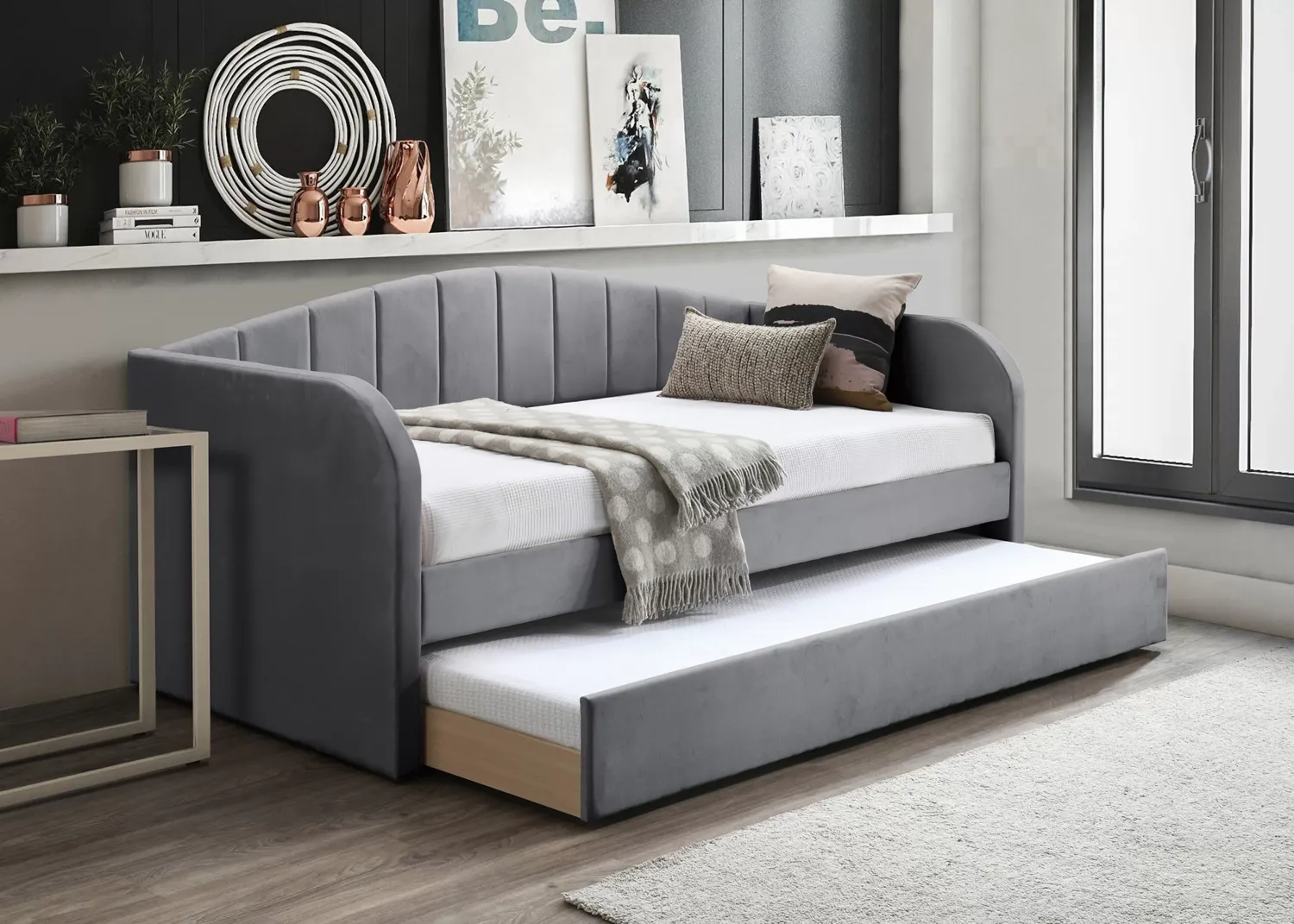 DAY BED W TRUNDLE