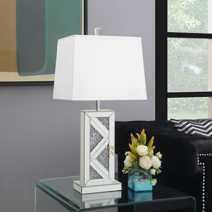 TAPERED TABLE LAMP SILVER