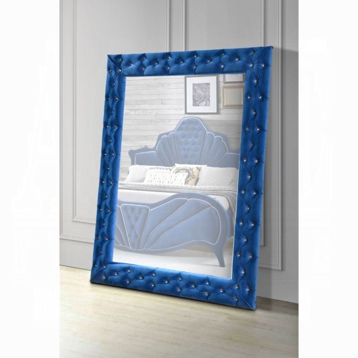 BLUE MIRROR FLOOR
