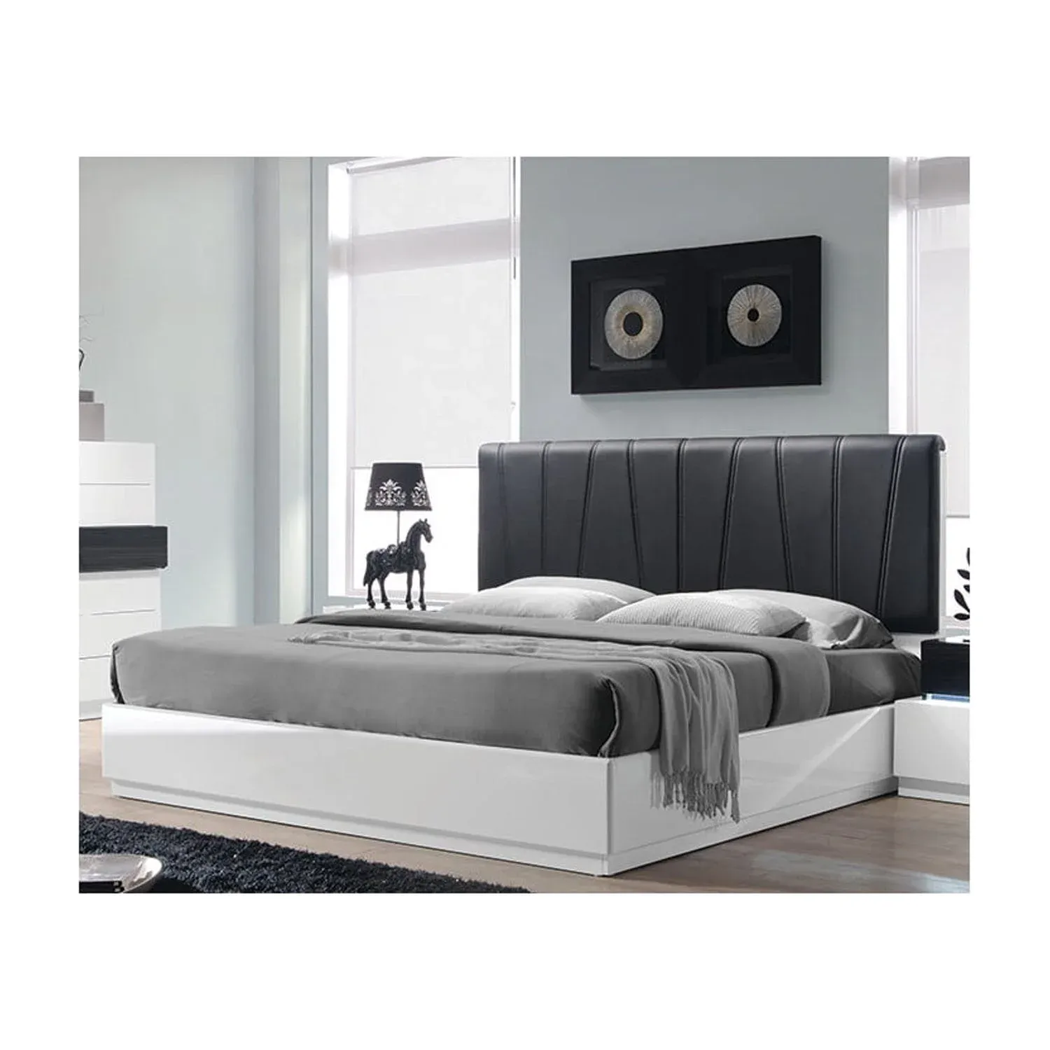 BLAC AND WHITE BEDFRAME QUEEN