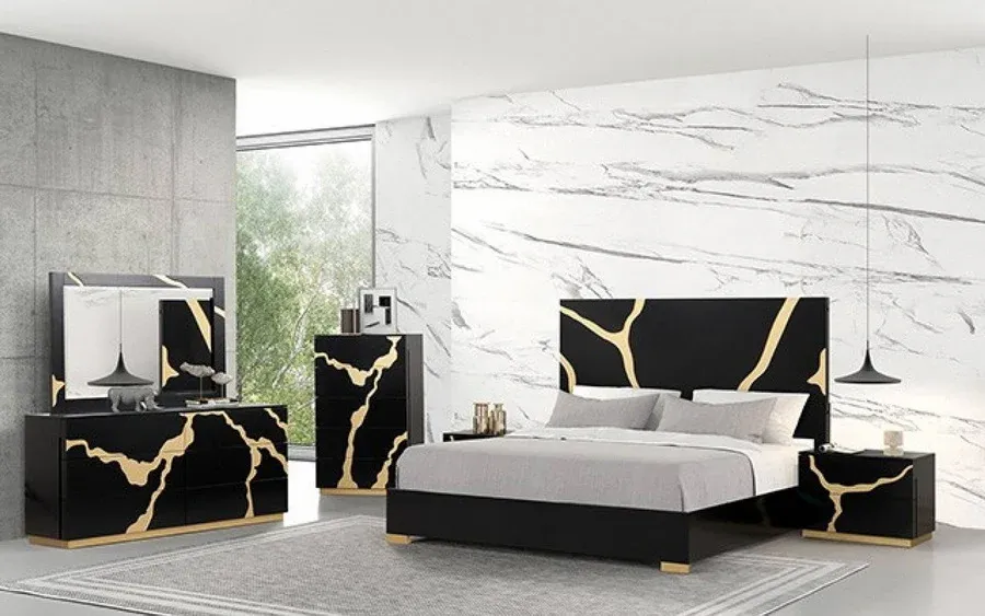 4PC BEDROOM SET BLACK AND GOLD