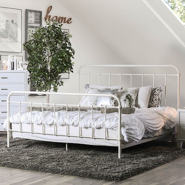METAL WHITE BED