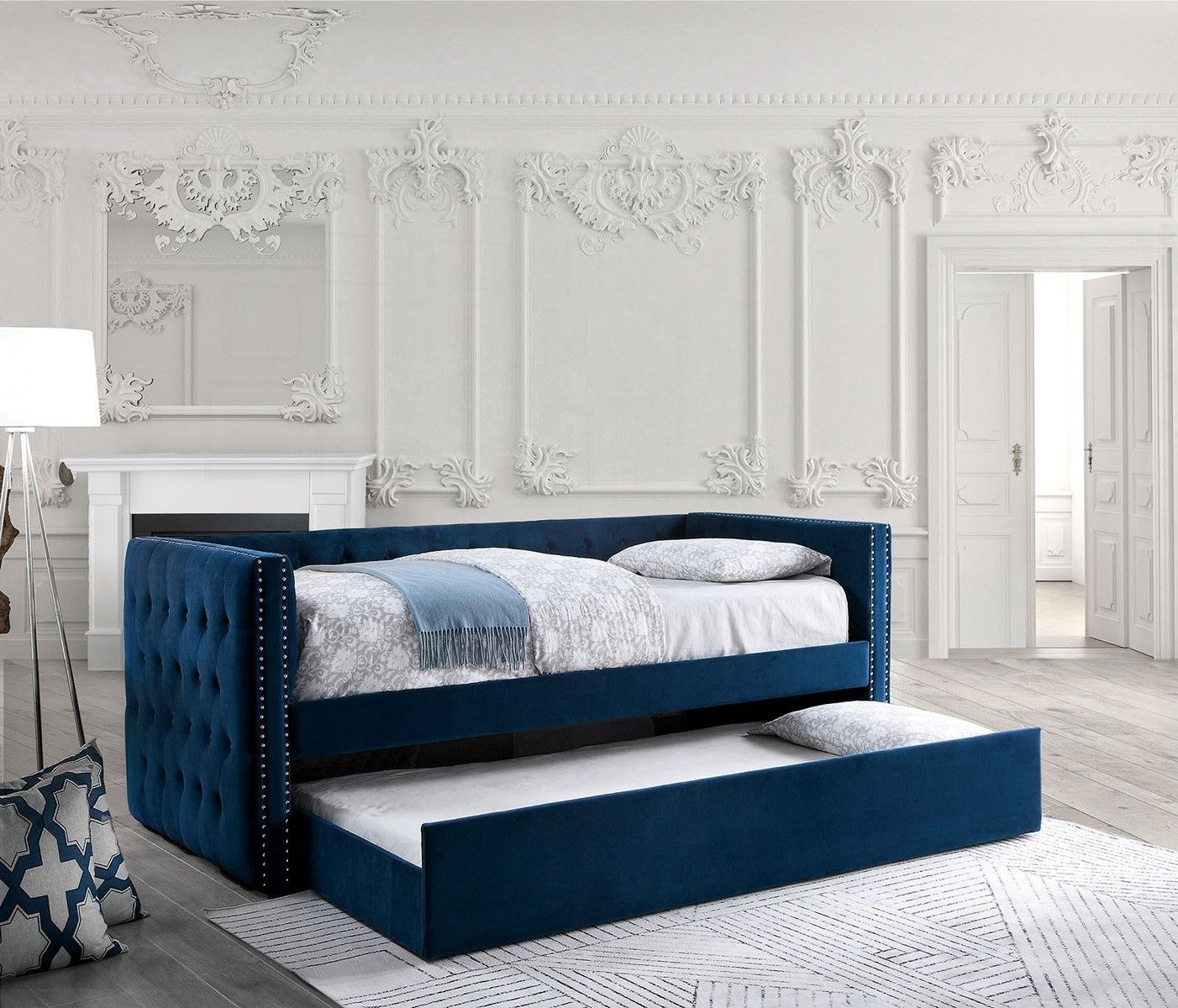 VELVET BLUE DAYBED WITH TRUNDLE