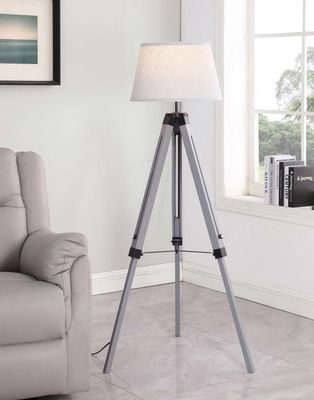 METAL TRIPOD LAMP