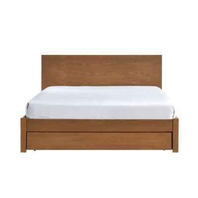 WOODEN BEDFRAME QUEEN