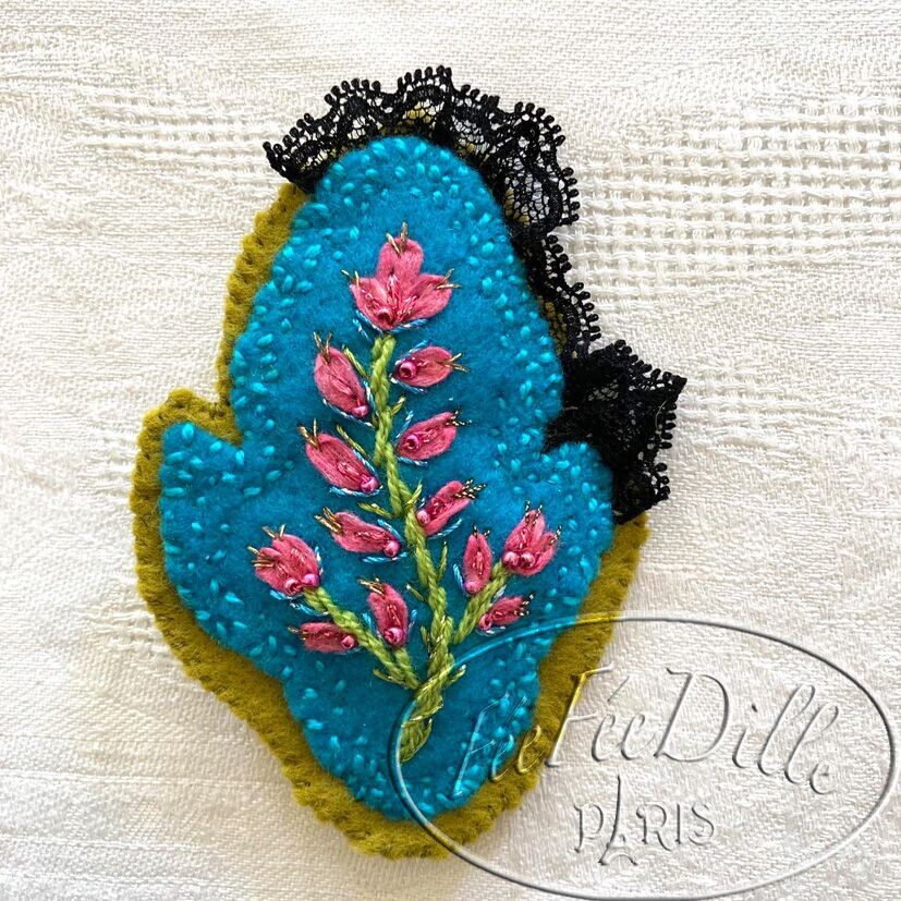 BROCHE MYRTHILDE