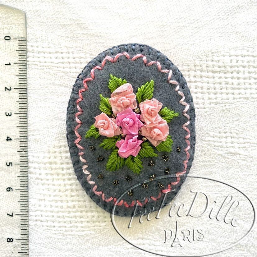 BROCHE MARIE-ANTOINETTE
