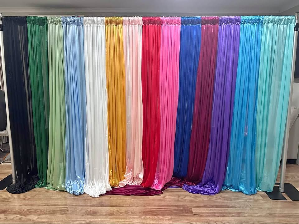 1.5m x 4m - Backdrop drapes