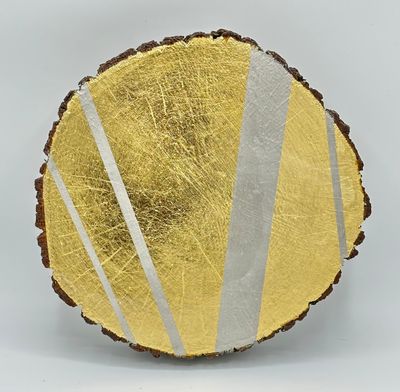 ”Silver Ribbons on Gold” Log Slice