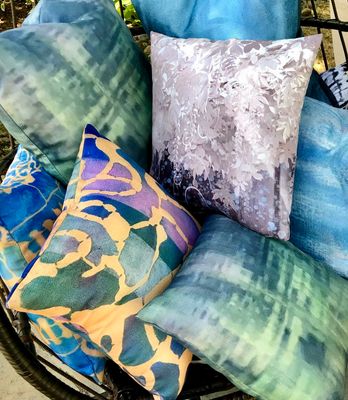 Throw Pillows