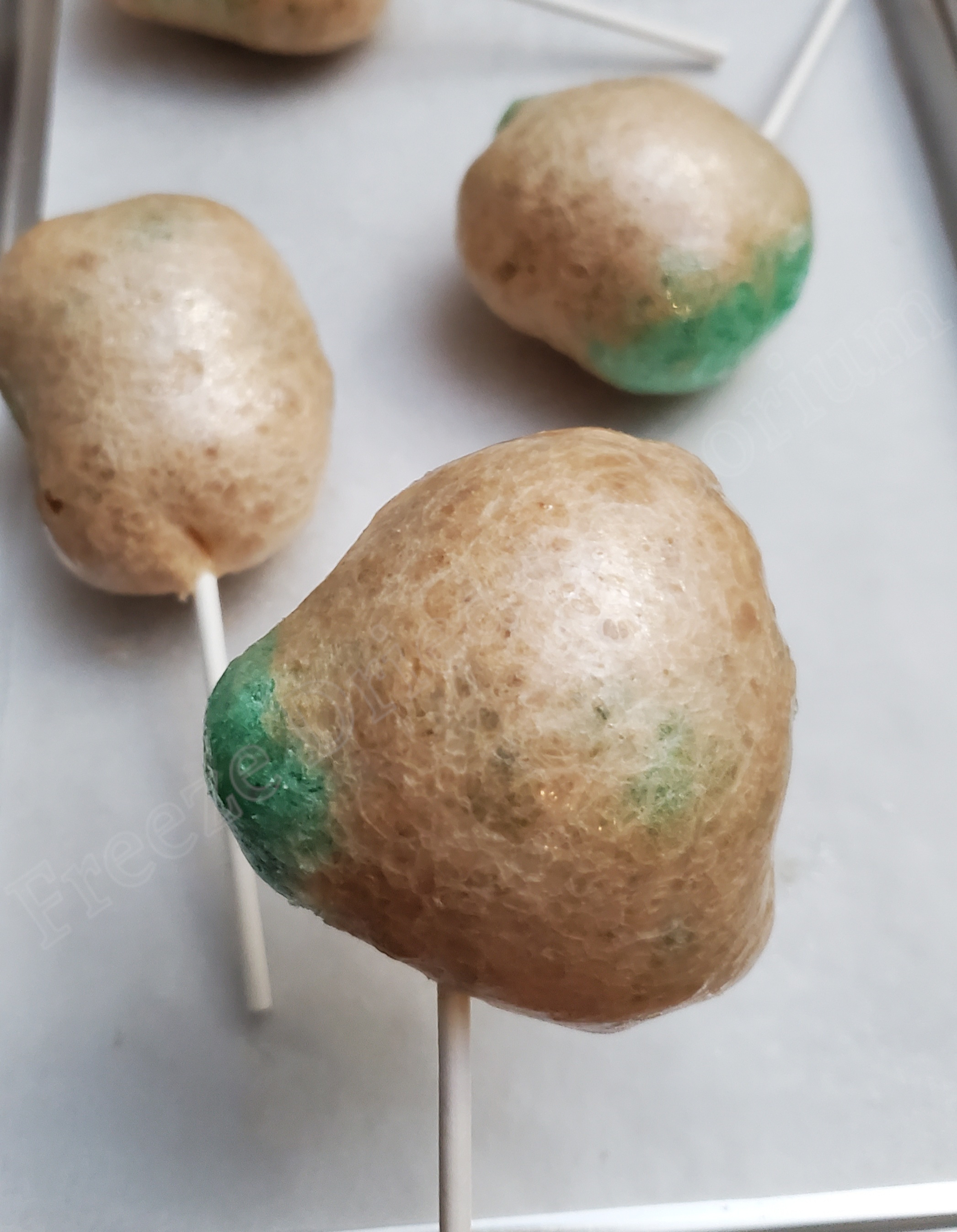Freeze Dried Caramel Apple Pops