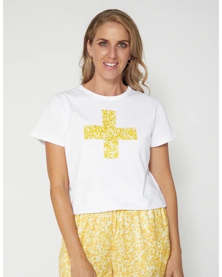 Stella + Gemma- T-Shirt - white pressed flower logo