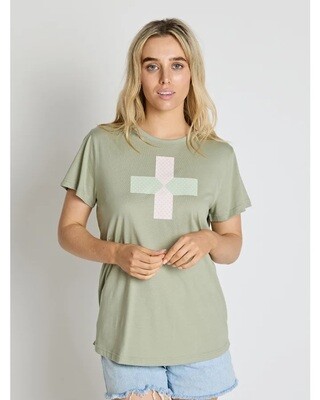 Stella + Gemma - T-Shirt - sage logo cross
